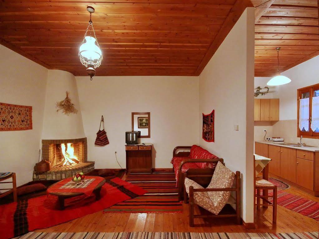 Andrea Sofi Guesthouse Dimitsana Luaran gambar